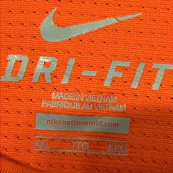 Size XXL Nike Shirt - Picture 3 of 6